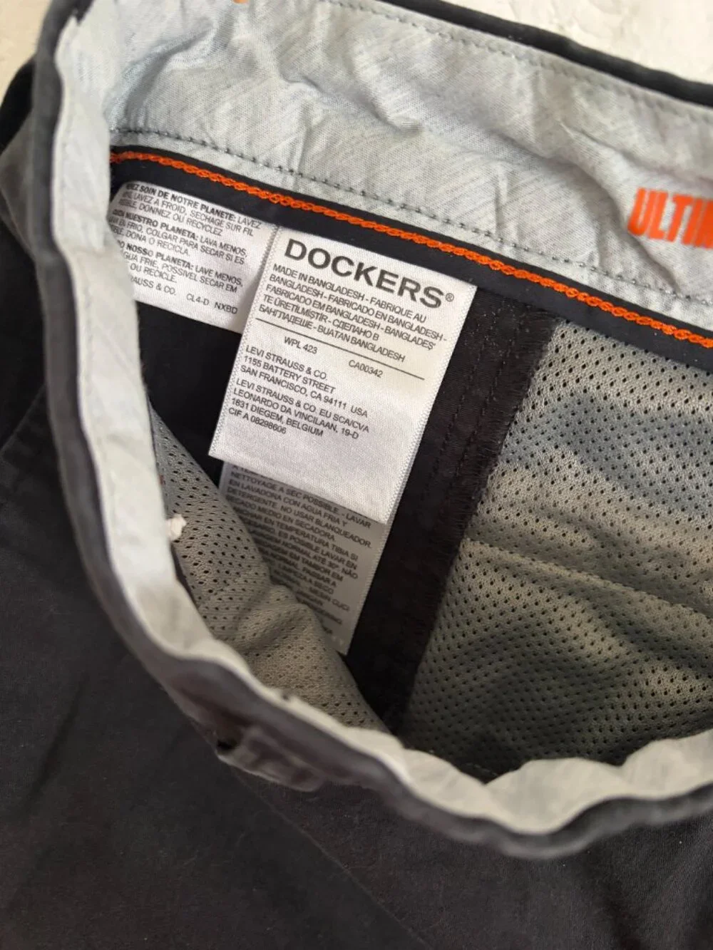 Dockers  Supreme Flex Mens Black Shorts Size 38